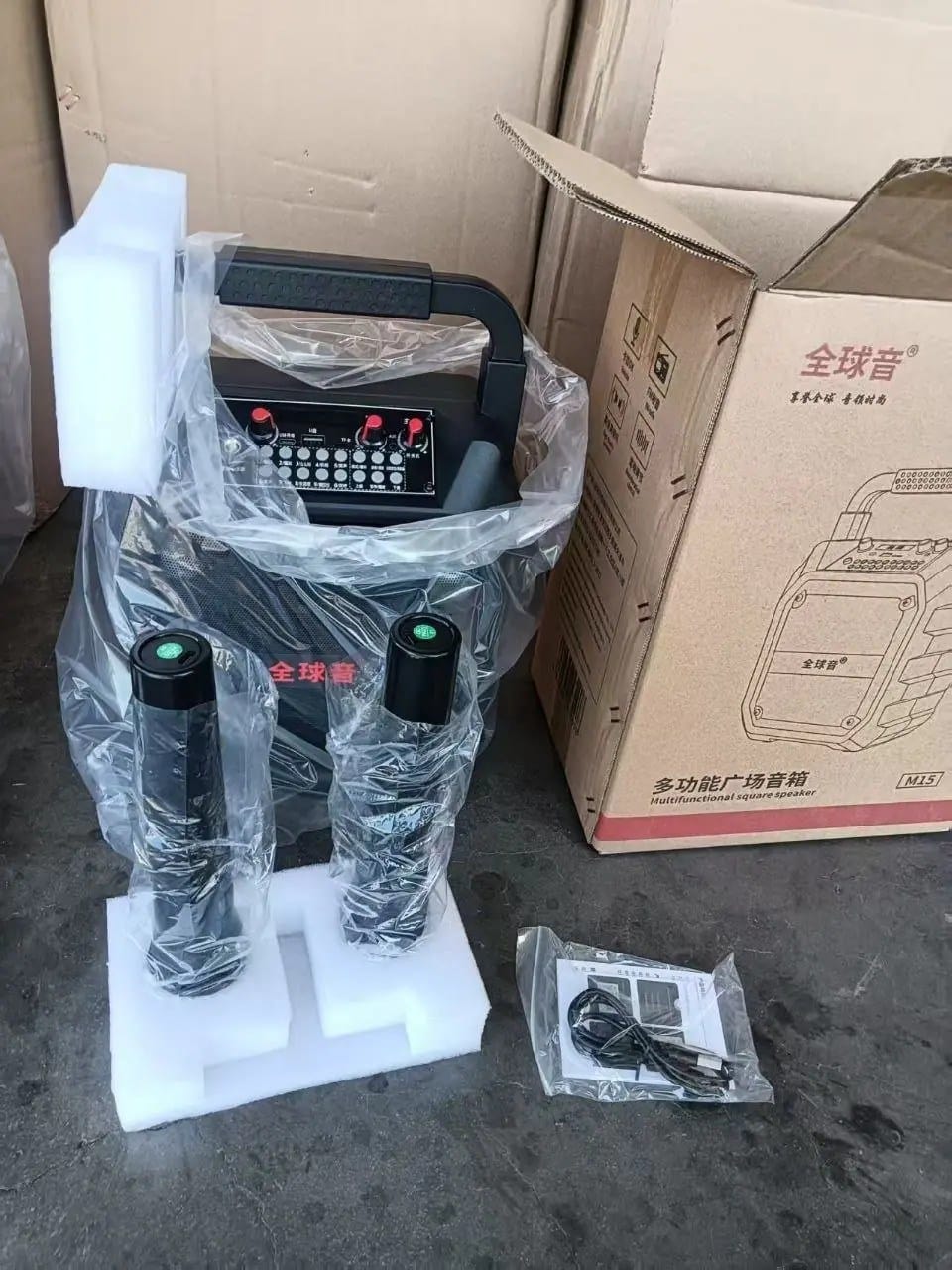 Karaoke Speakers with 2 microphones..

Bluetooth
Content creating 
Radio.
USB.
Flashdrive.