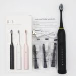 Electric Toothbrush.  Comes with 4 Heads.