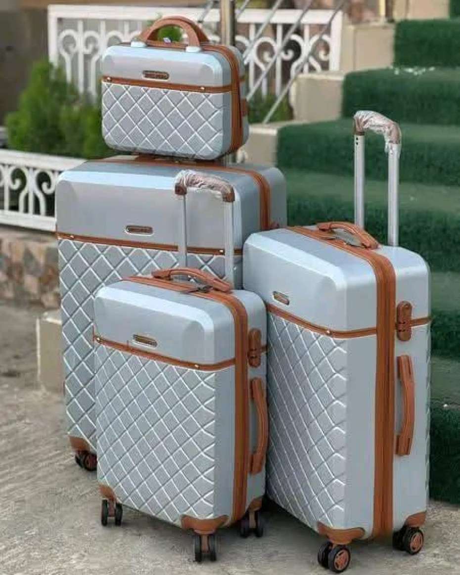 5a5a872145ac7d59a98f6172ff0c8225e71c3dae.jpeg France 4in1 Travelling Box - Image 1