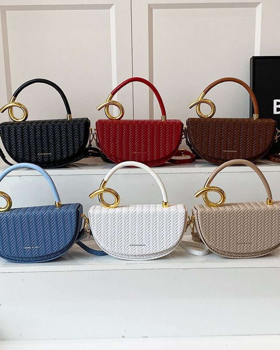 b08372d08c0b601d92459575e2b4d921b0fdda65.jpeg Saddle Bag. - Image 1