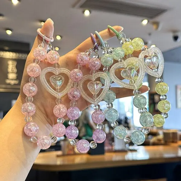 women's acrylic keychains, high-end DIY heart-shaped beaded phone charms with cards and clasps.